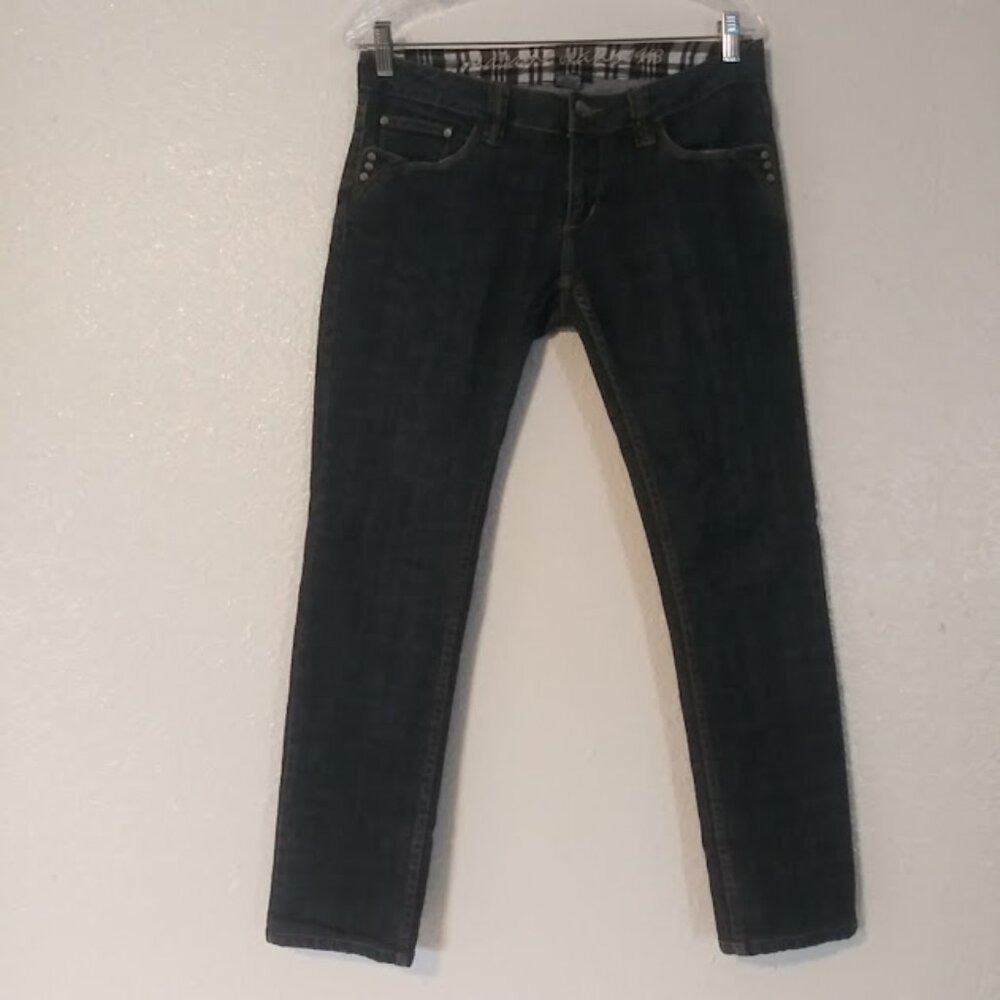 MaDame Jeans 1993 women's size 32 worn out & distressed jeans